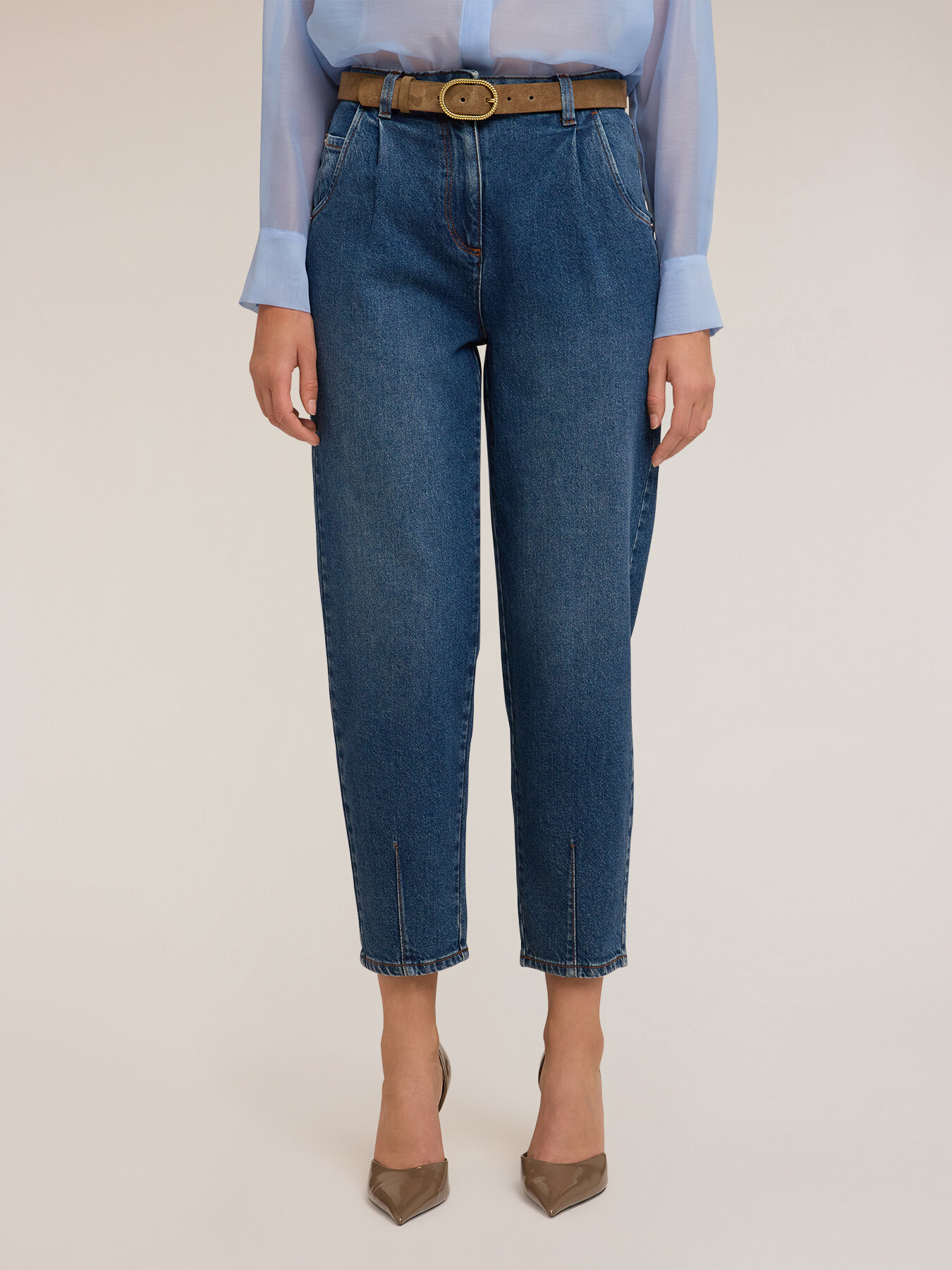 Jeans barrel cut image number 2