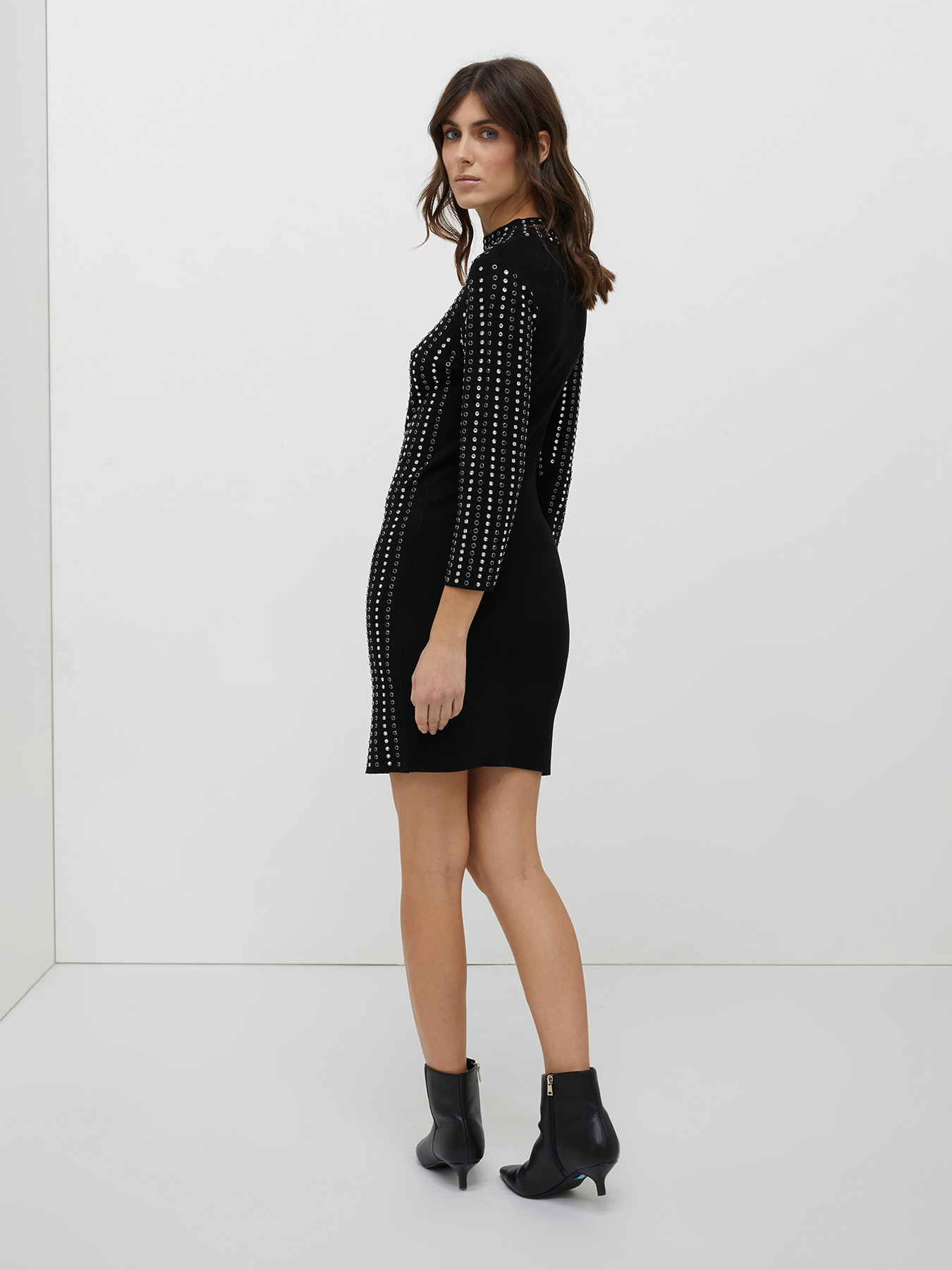 Vestito a tubino con borchie image number 1