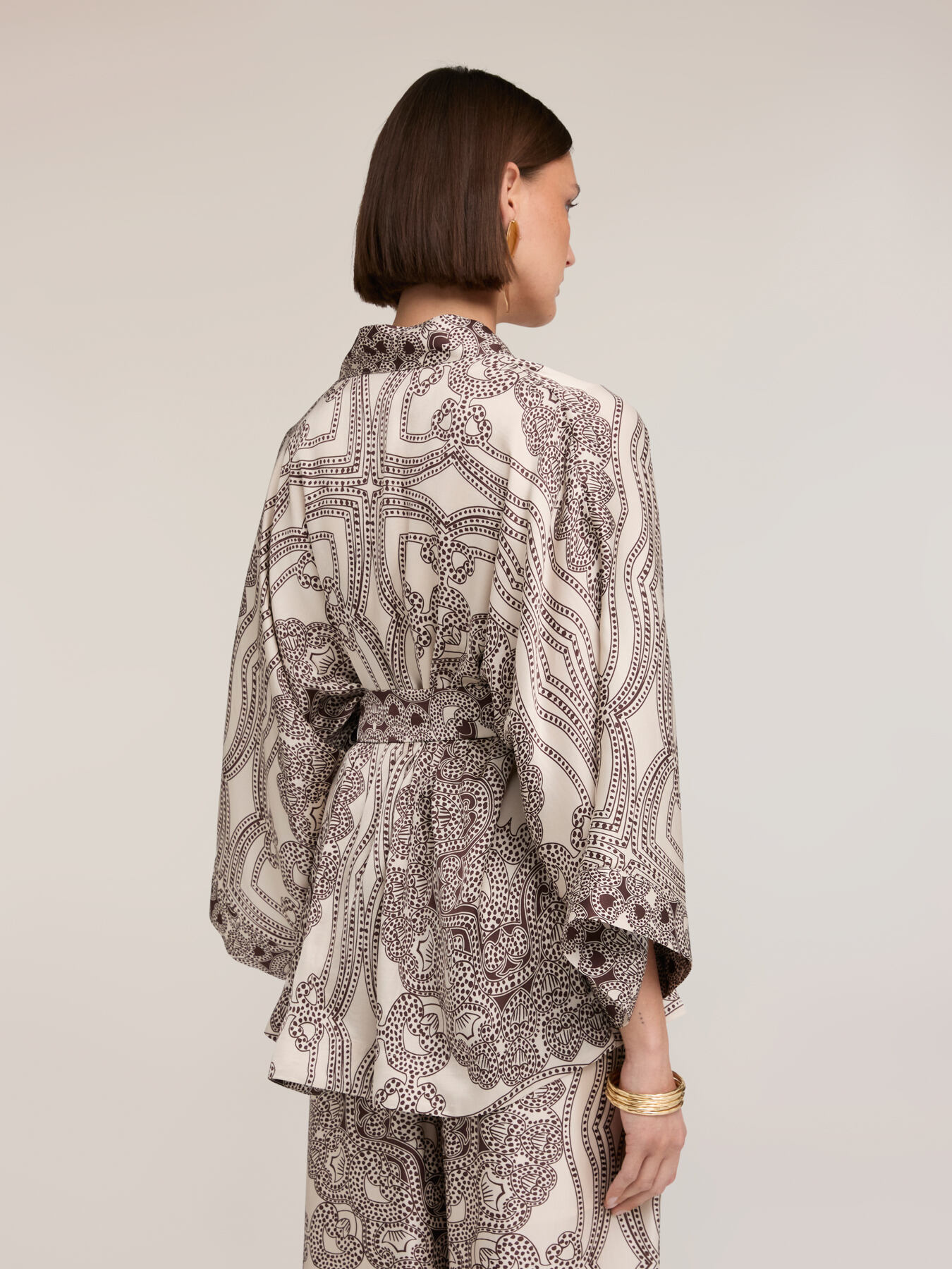 Kimono in raso con stampa image number 1