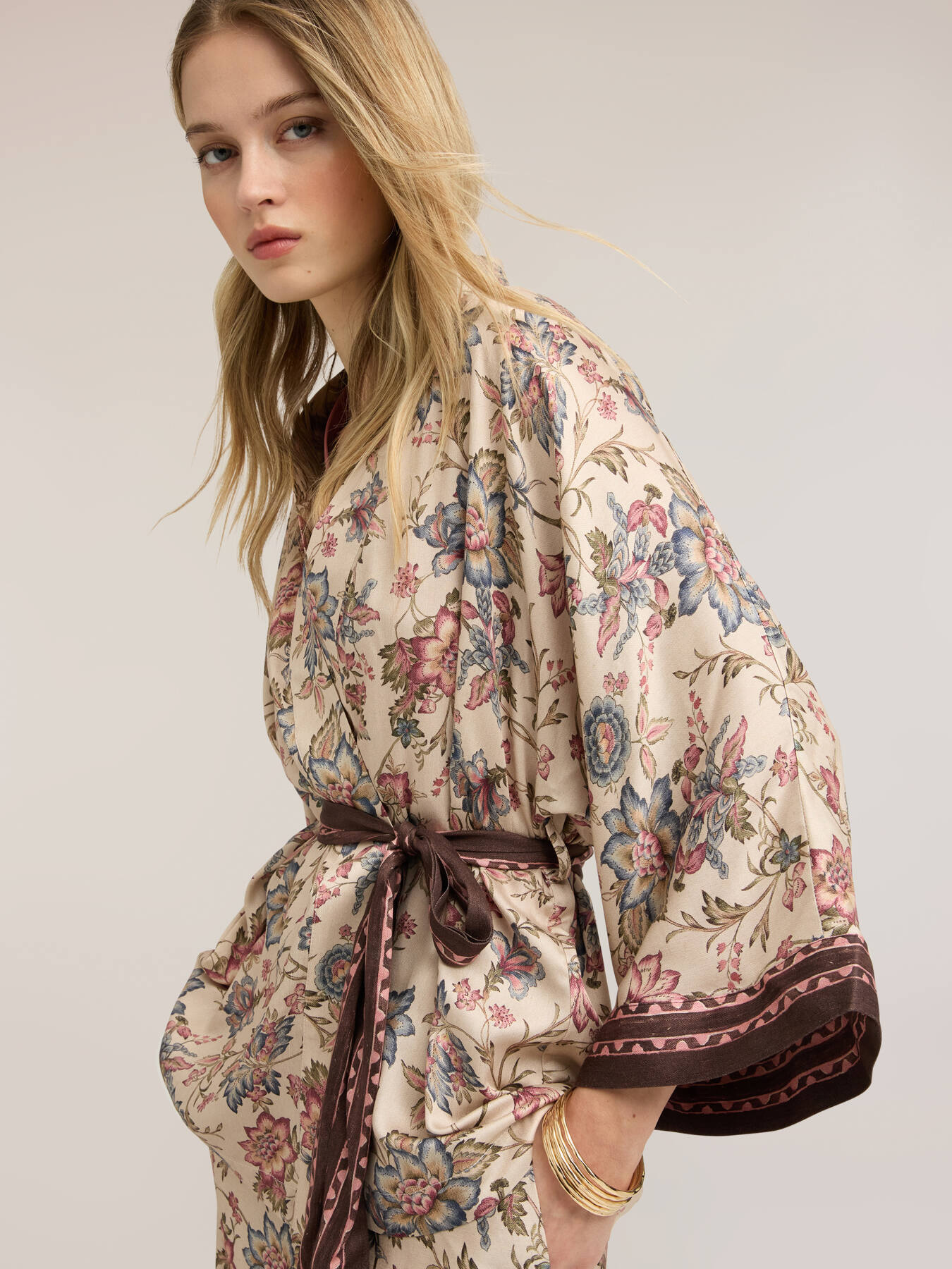 Kimono shirt in printed satin image number 3