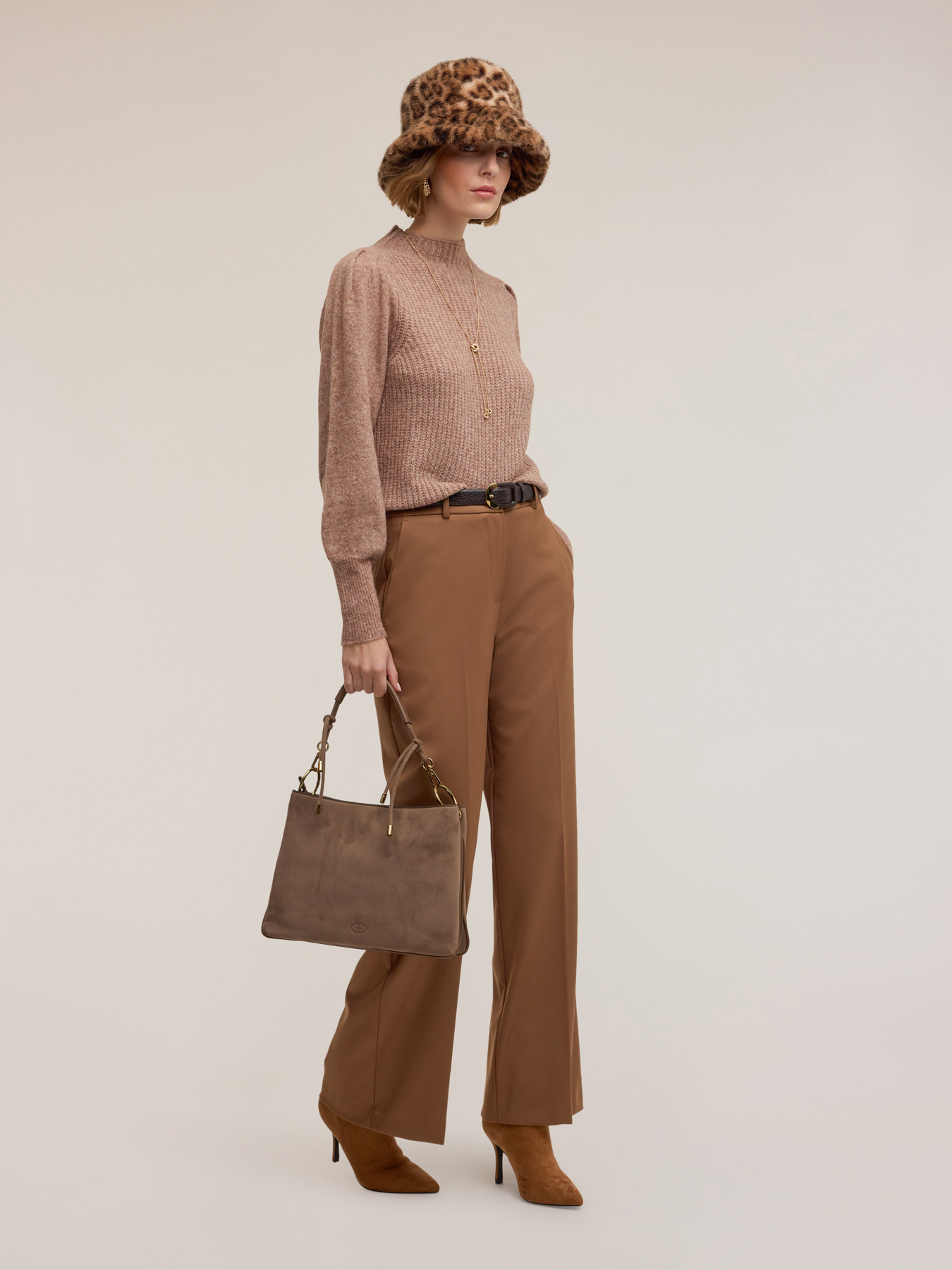 Sweater with balloon sleeves image number 0