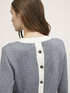 Pull avec boutonnage dans le dos image number 2