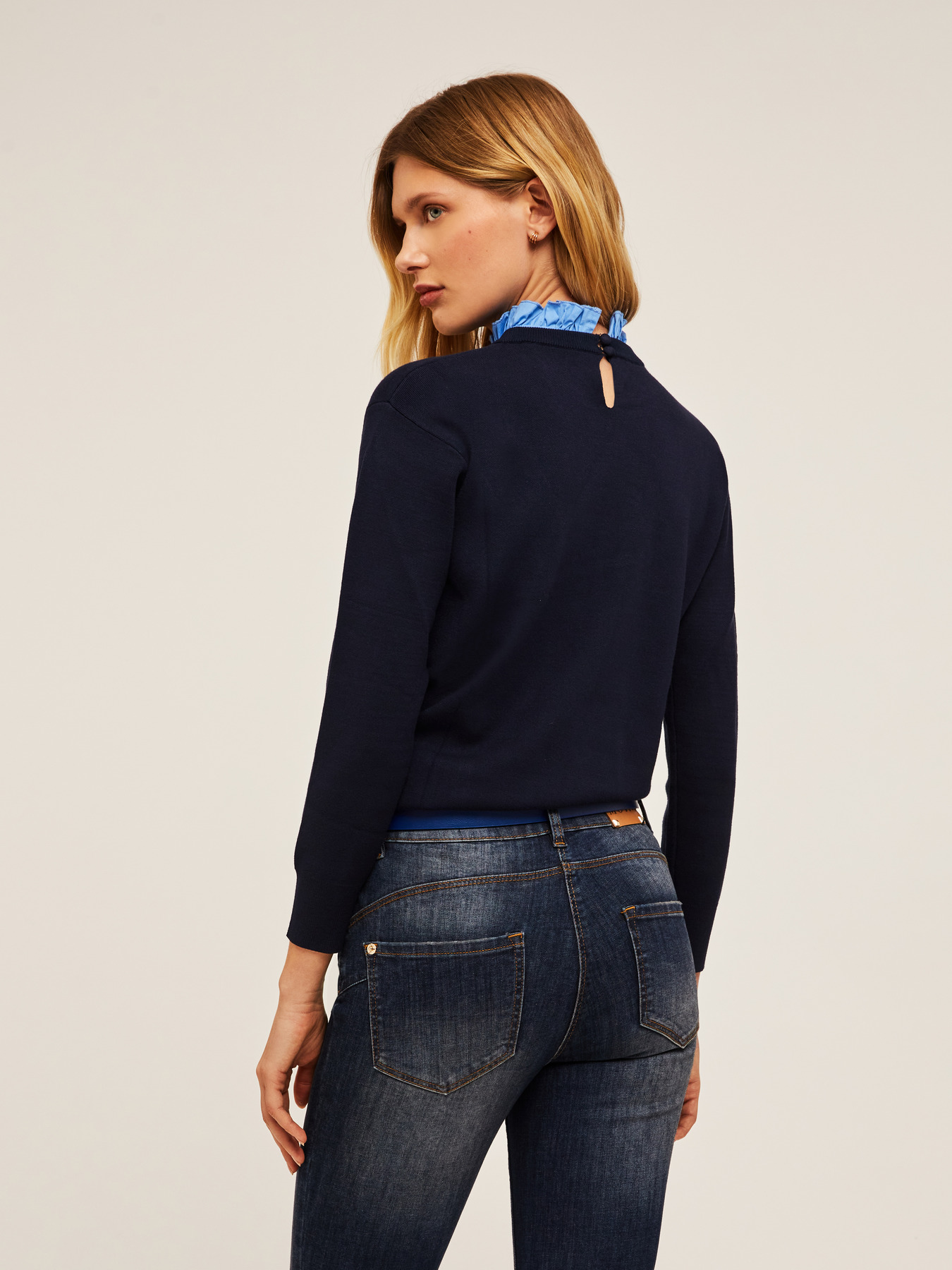 Pull style université image number 1