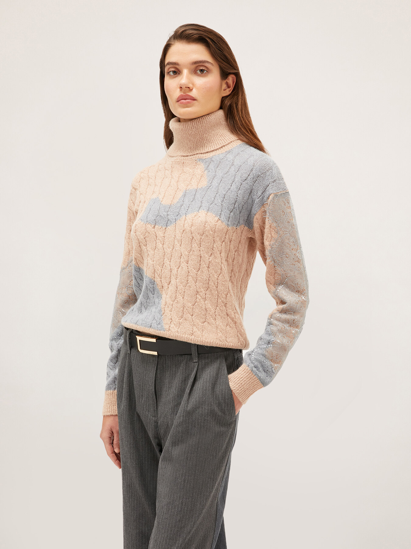 Jacquard-Rollkragenpullover mit Patchwork-Spitze image number 2