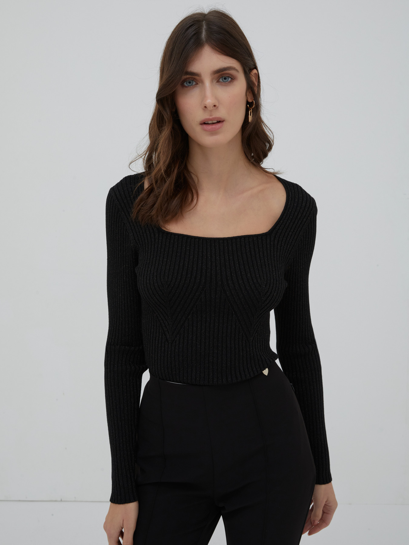 Maglia a coste con scollo quadrato image number 2