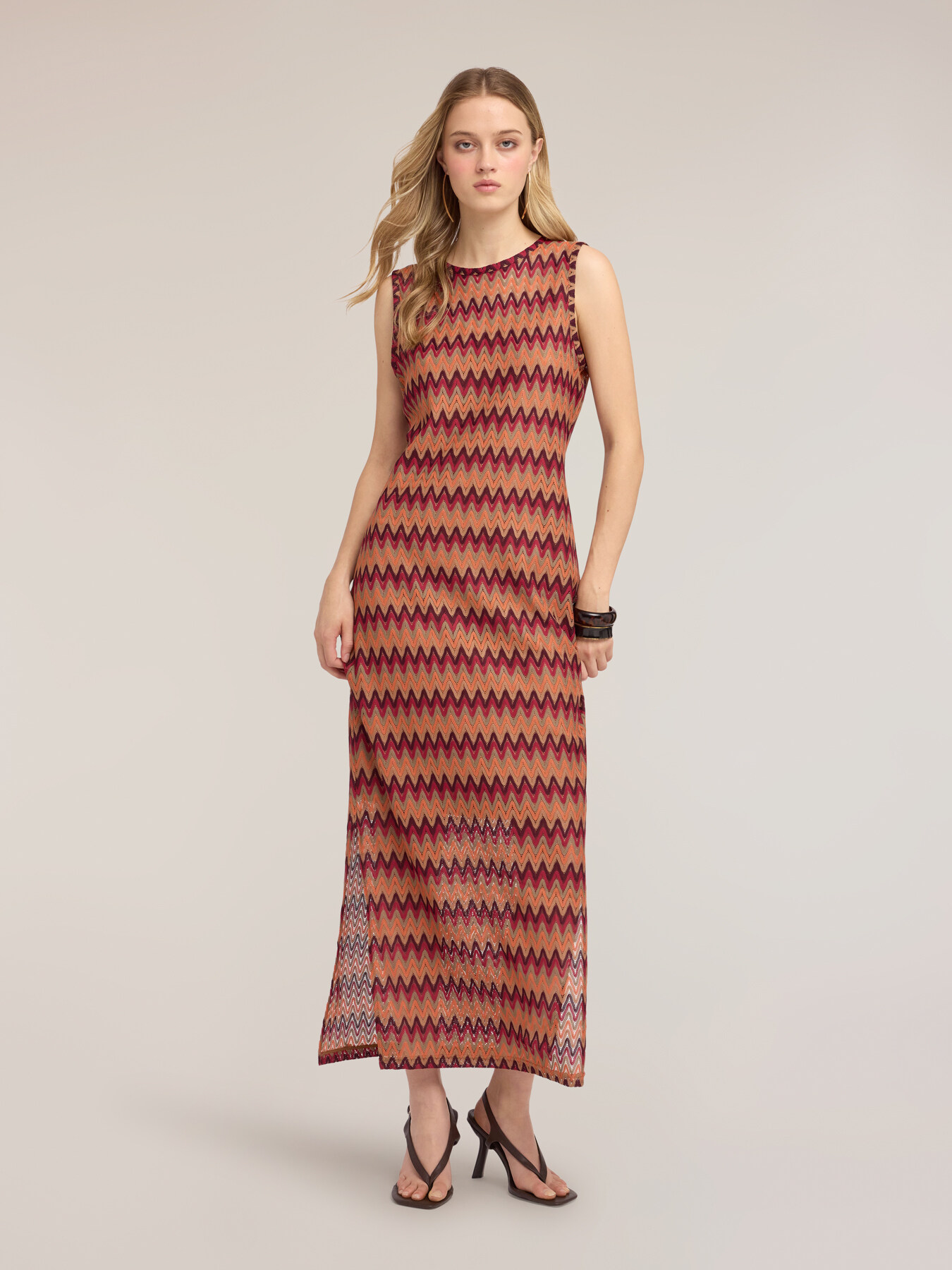 Long chevron pattern knit dress image number 2