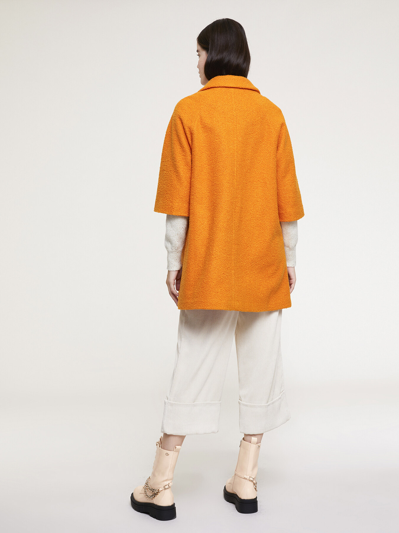 Abrigo amplio de efecto rizado image number 1