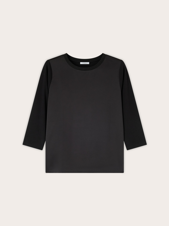 Two-tone T-shirt with three-quarter sleeves