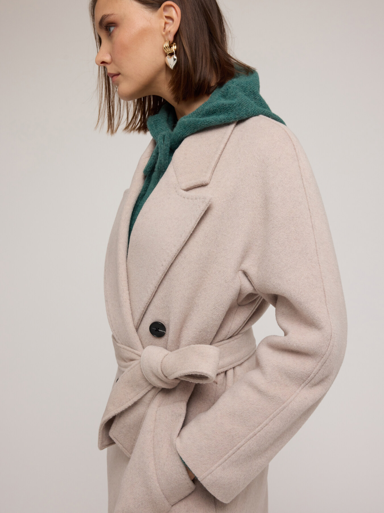 Manteau crois&eacute; en drap de laine m&eacute;lang&eacute;e image number 3