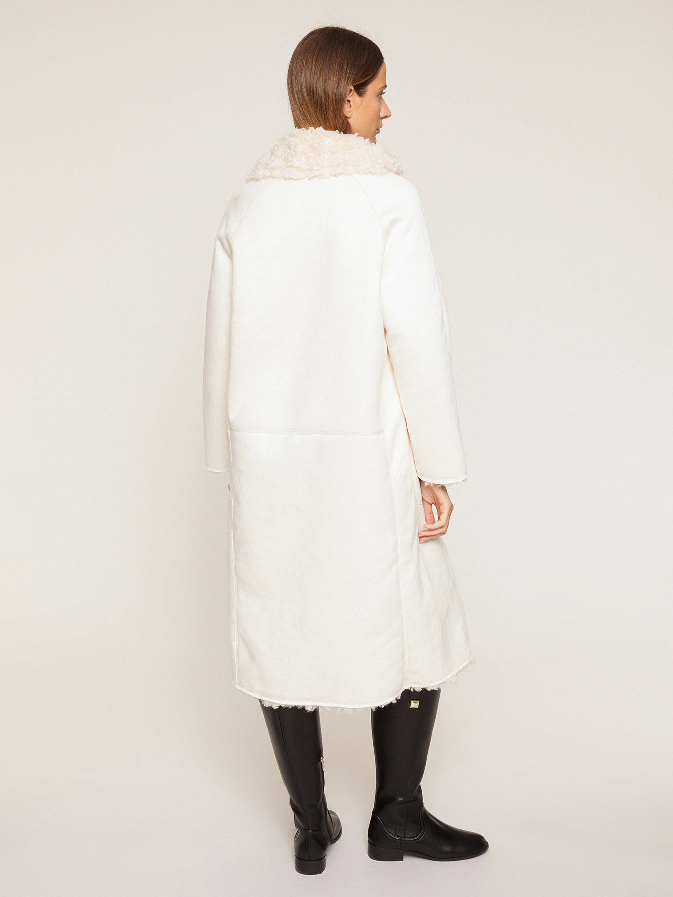 Cappotto lungo in finto montone effetto riccio image number 1