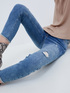 Jeans skinny con strappi modello Gisele image number 2