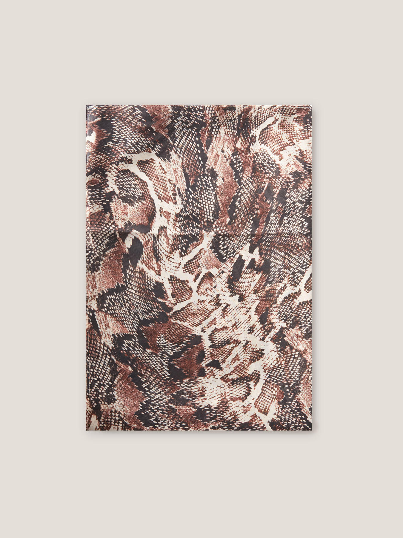 Stola mit Python-Muster image number 0