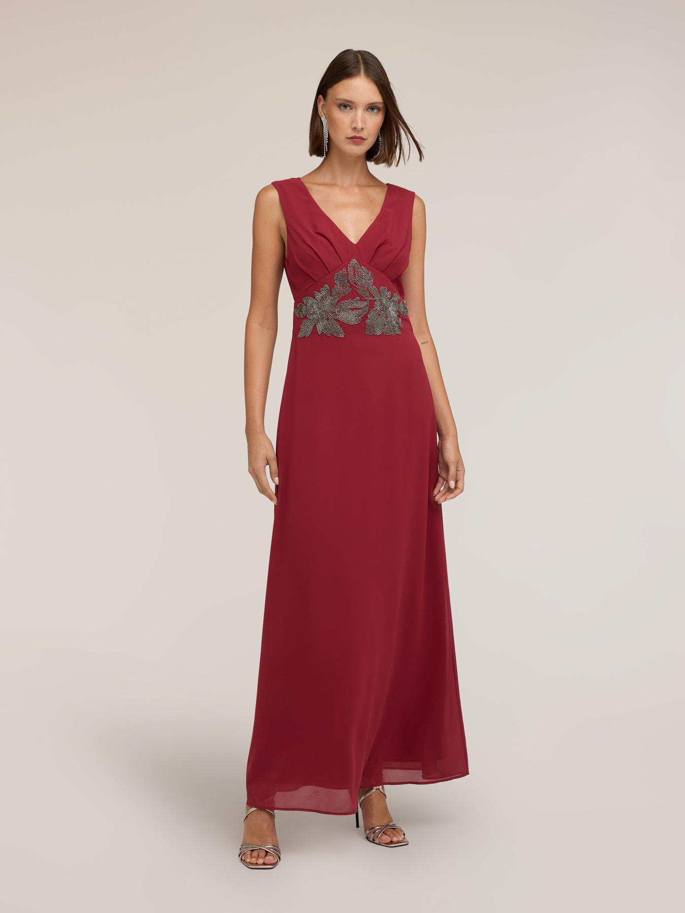 Elegant georgette dress with embroidery image number 2