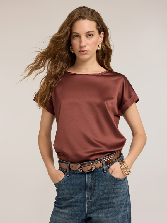 Two-material T-shirt