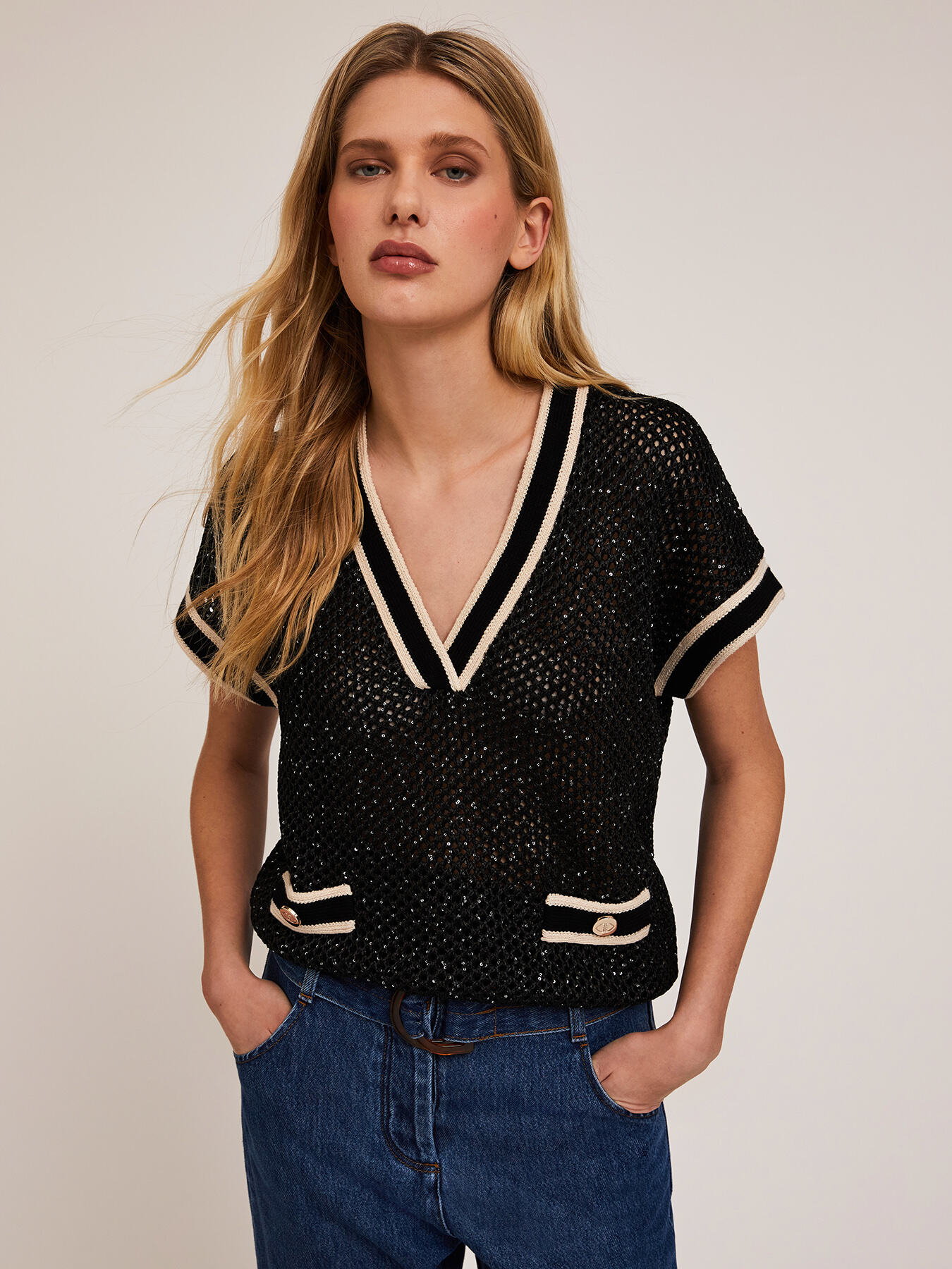 Maglia traforata con micro paillettes image number 3