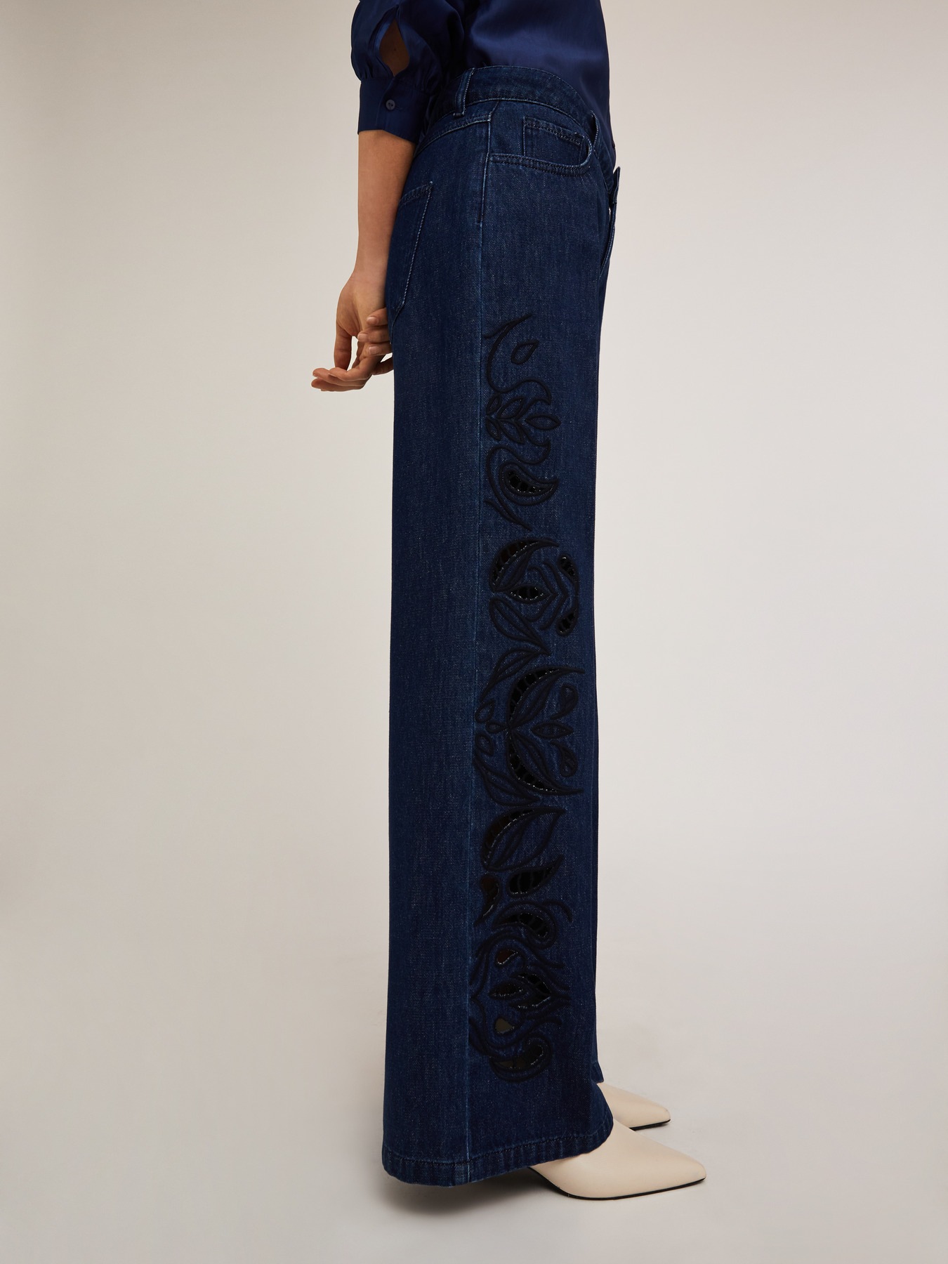 Jean large slouchy avec broderie image number 3