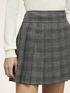 Minifalda de cuadros plisada image number 3