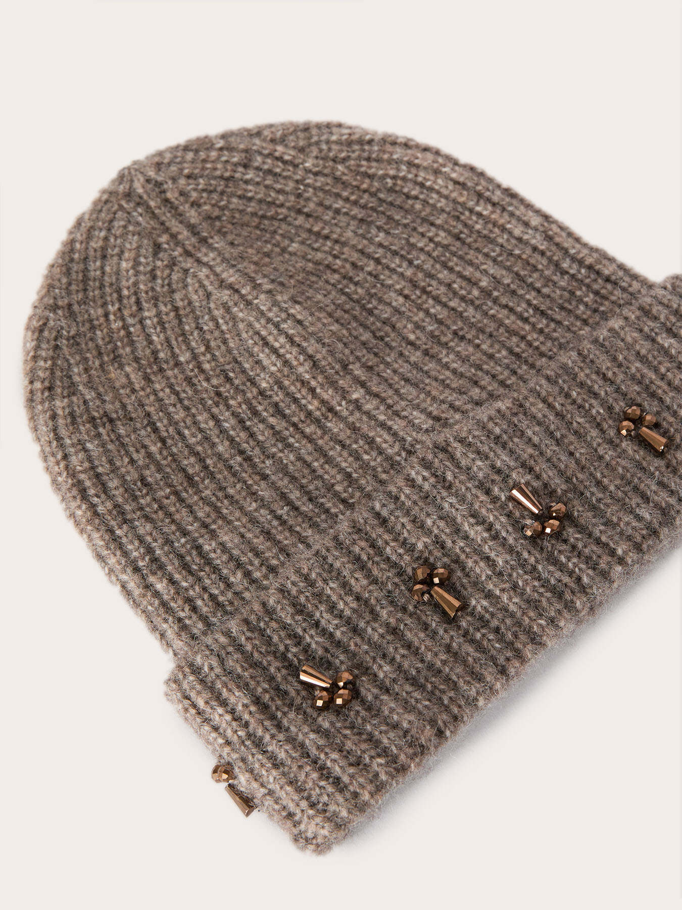 Strickm&uuml;tze mit aufgesetzten Steinen image number 2