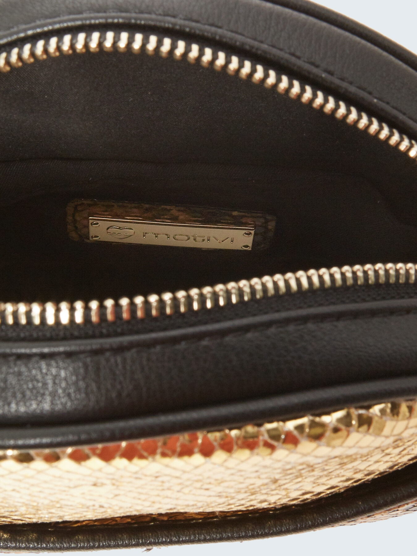 Round shoulder bag image number 4