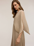 Langes plissiertes Kleid in Metallic-Optik image number 3