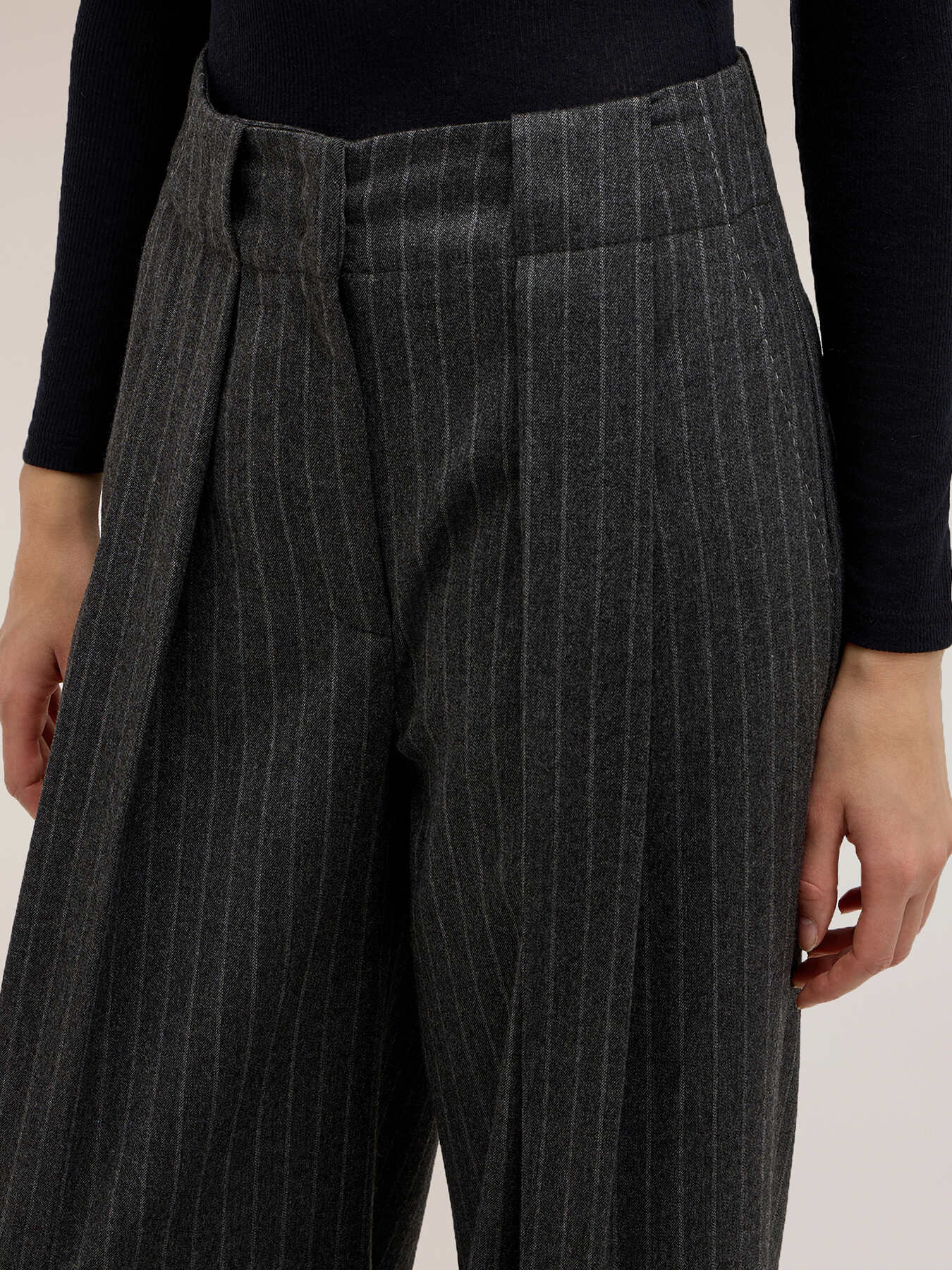 Pinstripe palazzo pants The Tailoring Lab image number 3