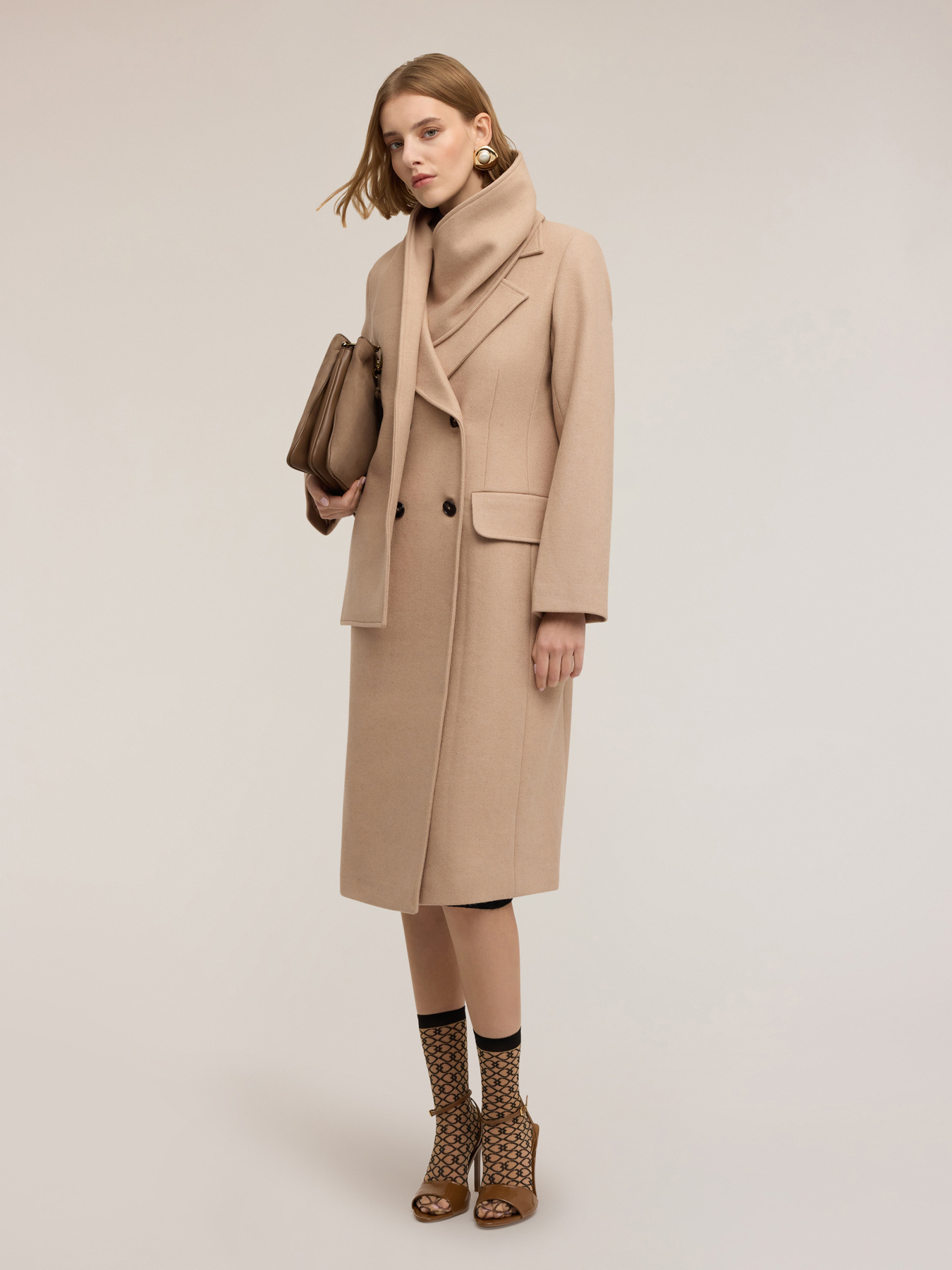 Cappotto doppiopetto con motivo sciarpa image number 0