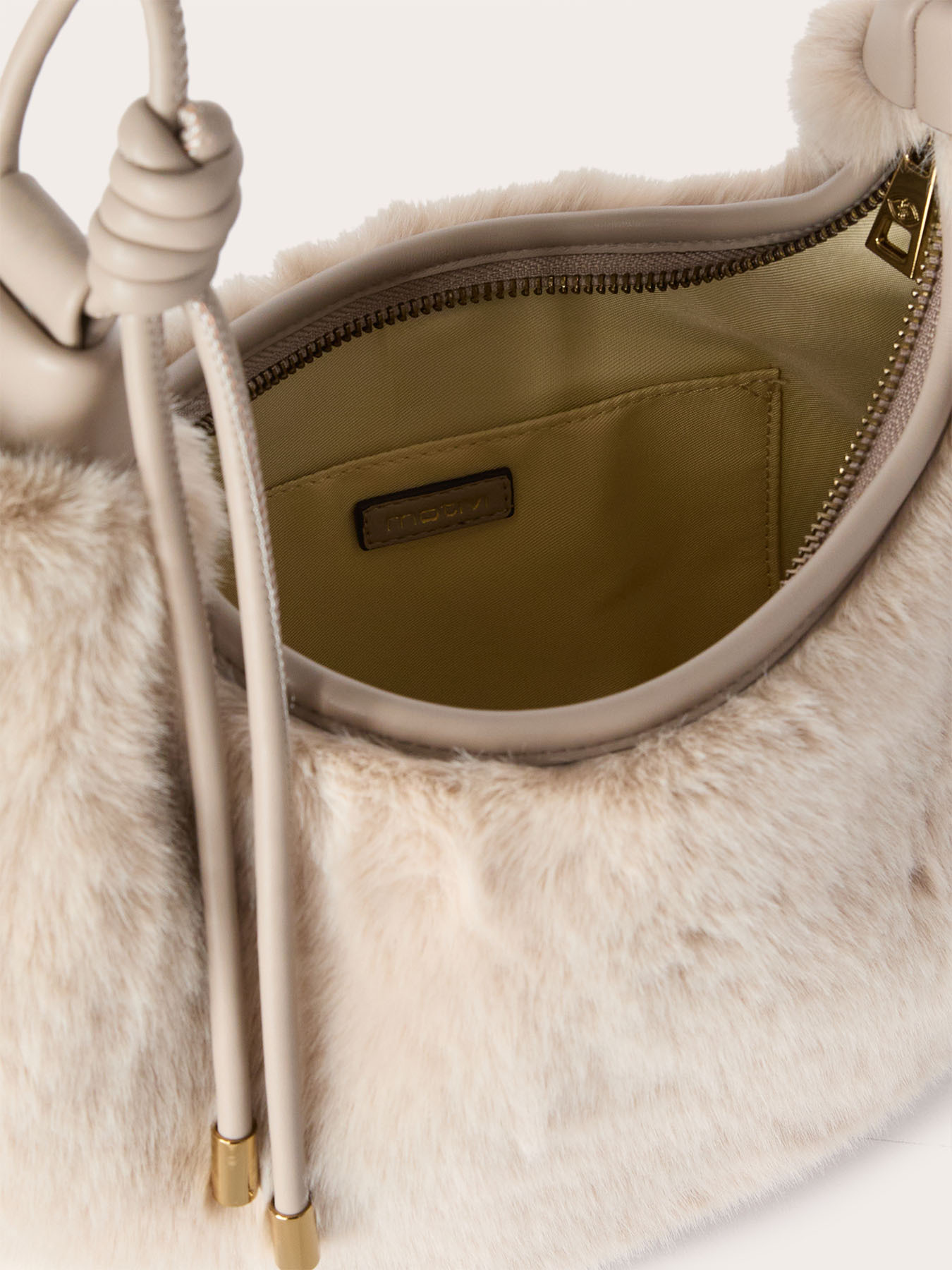 Hobo-Tasche in Plüsch-Optik image number 4