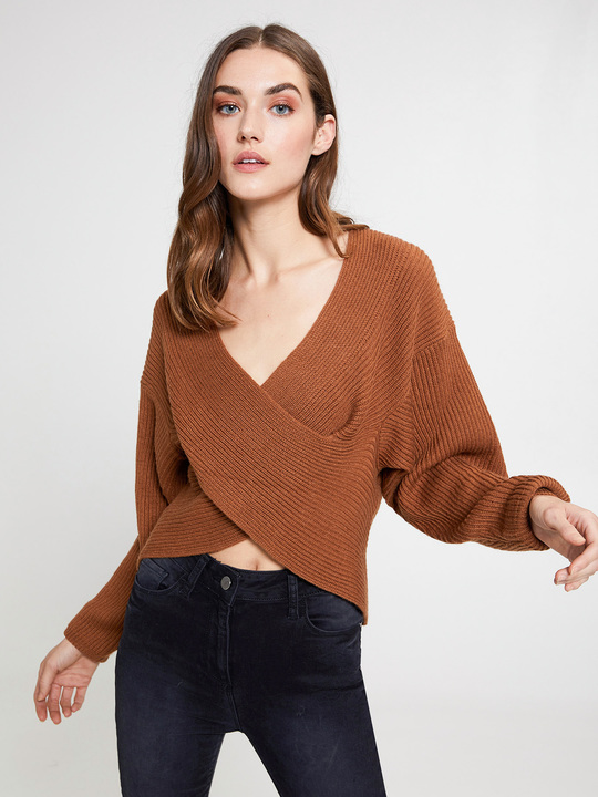 maglia con incrocio davanti