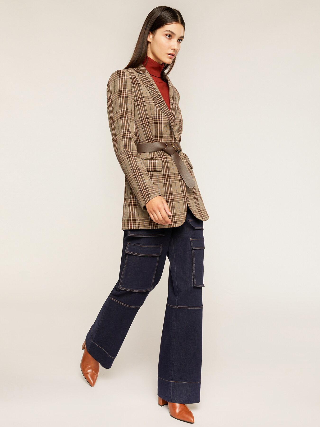 Jersey de cuello alto con elaboraci&oacute;n pointelle image number 3