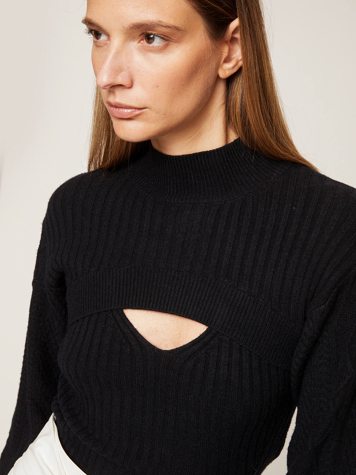 Sweater with cut-out pattern image number 2