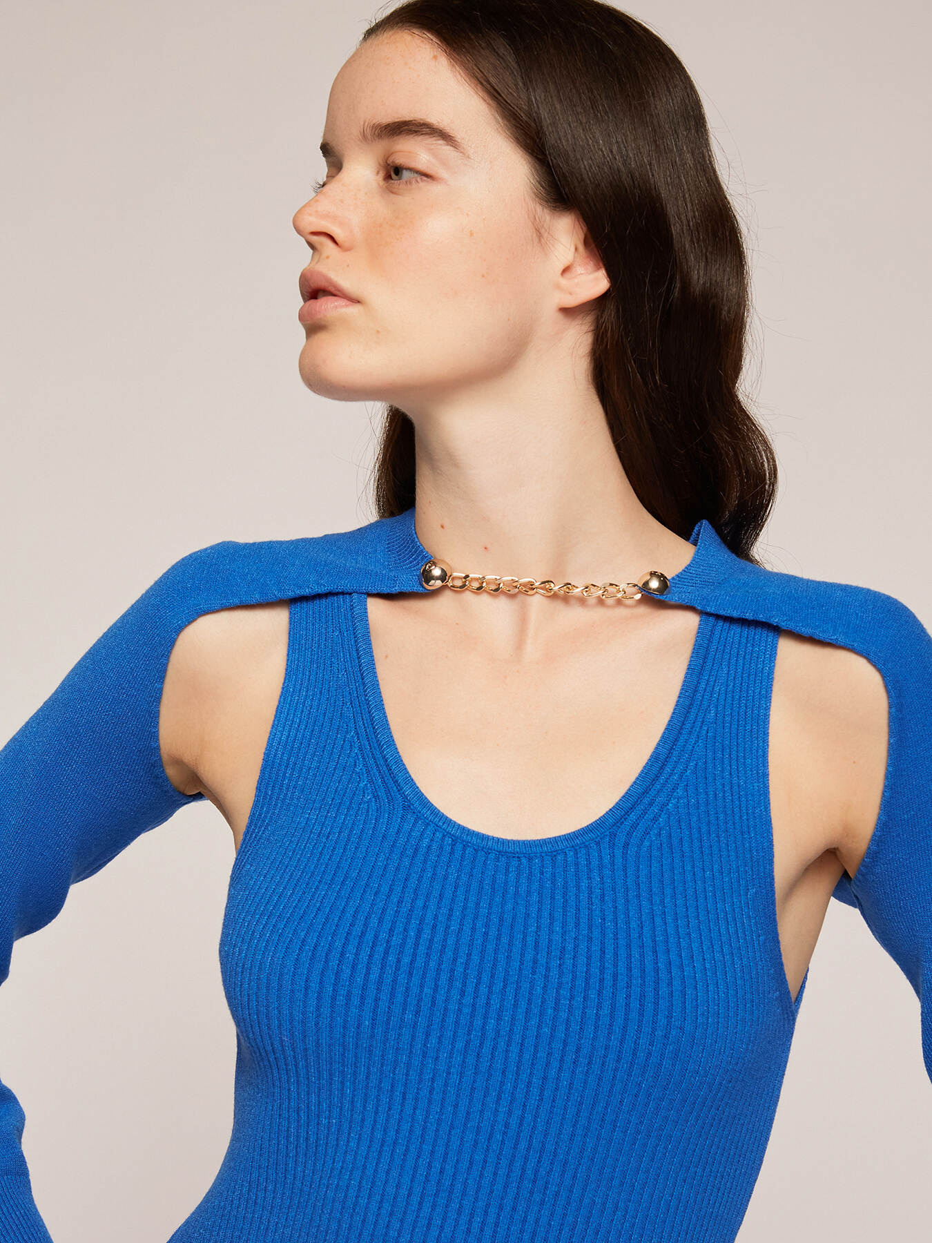 Vestido con cubrehombros en twin-set image number 2