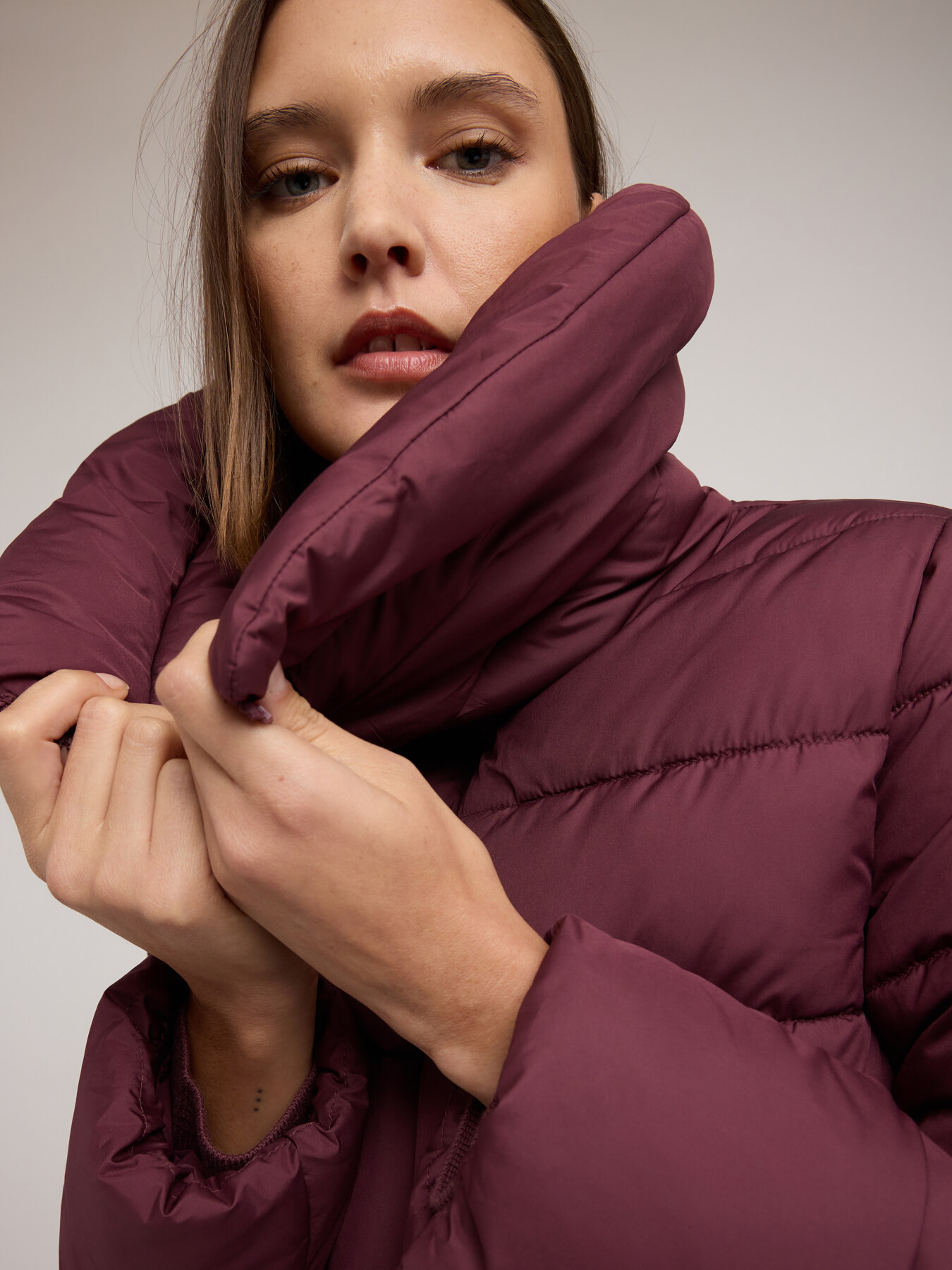 Piumino pesante con collo alto image number 2