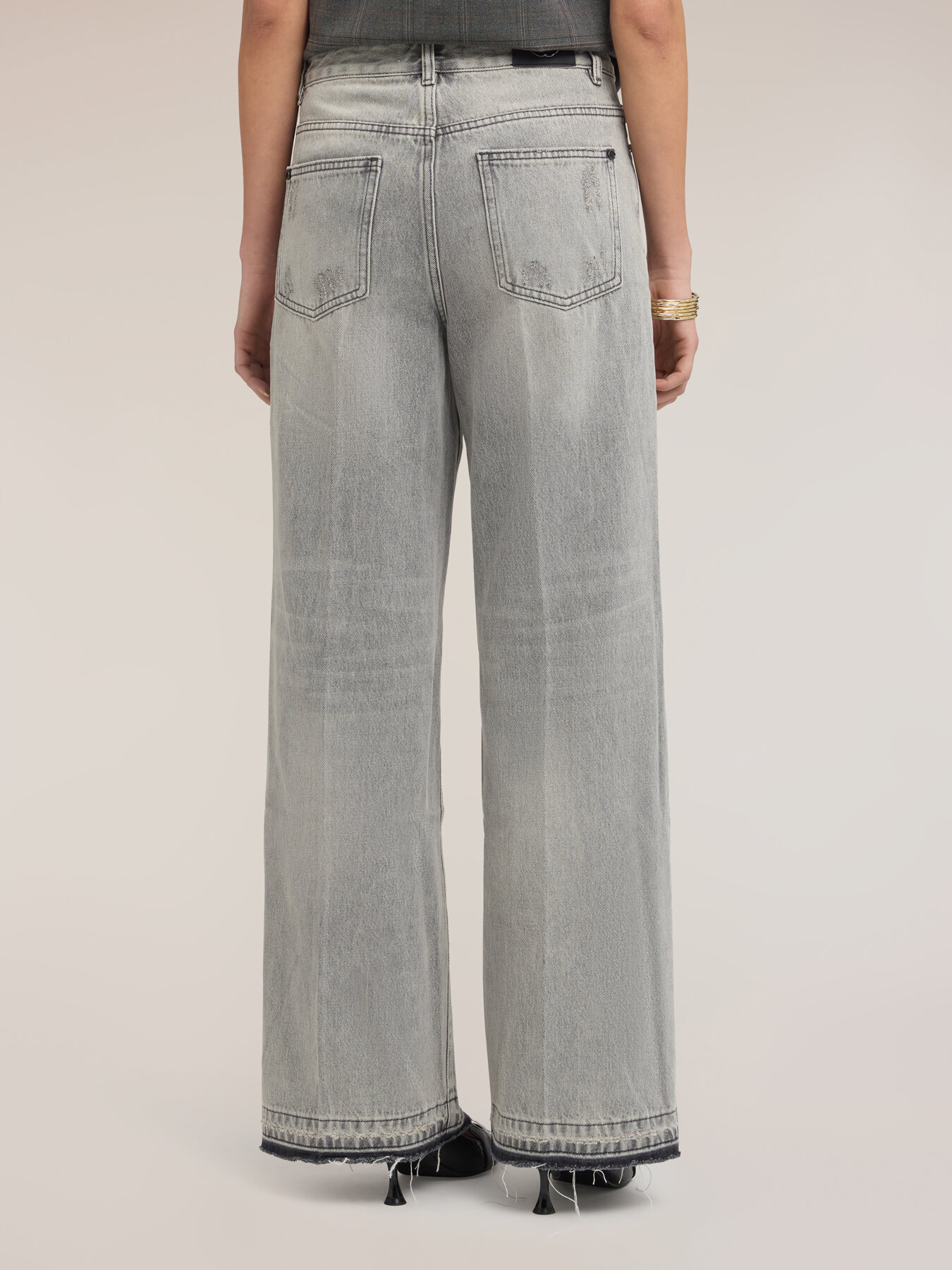 Flared jeans with frayed hem image number 1