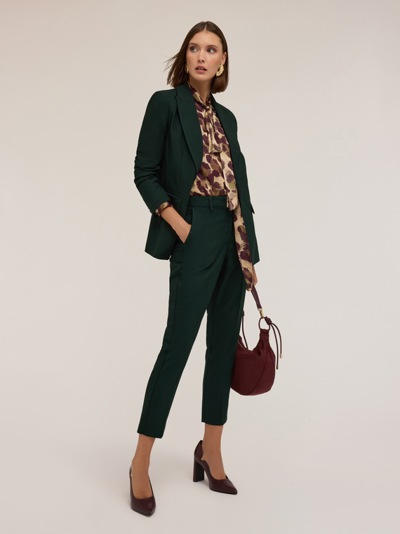 Pantaloni regular con piega stirata