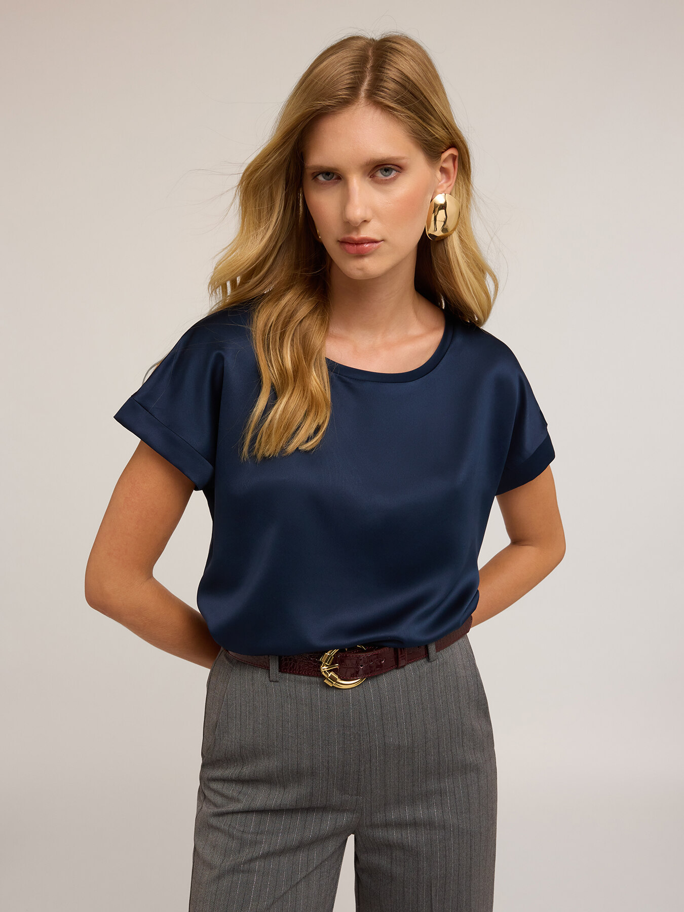 Two-material T-shirt image number 2