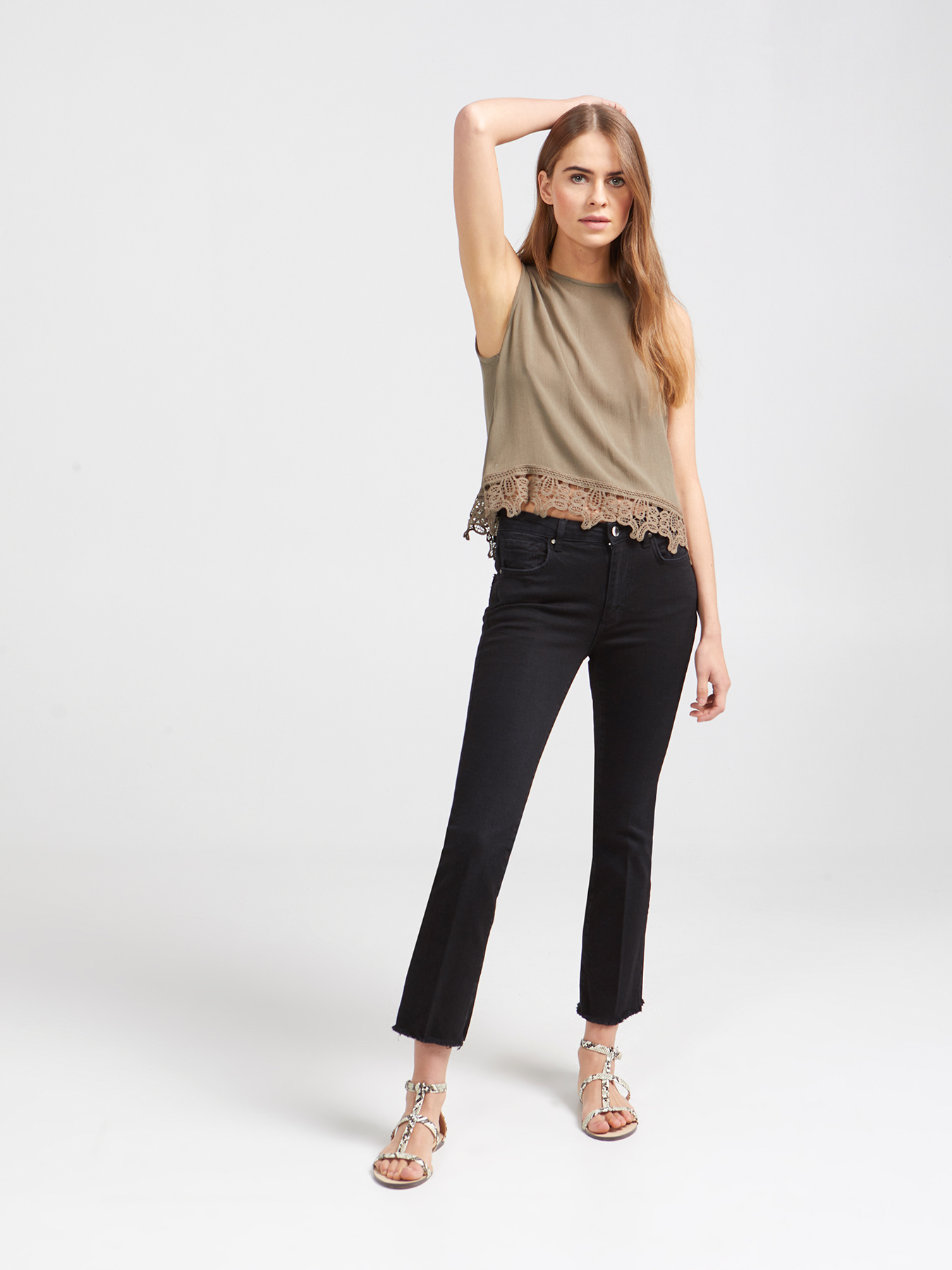 Jeans nero cropped kick flared image number 0
