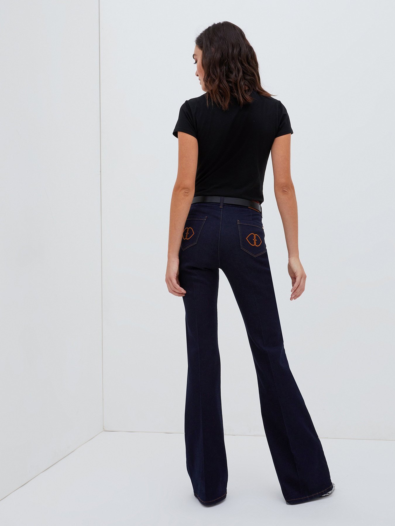 Flare jeans with contrasting stitching - Motivi.com - NL