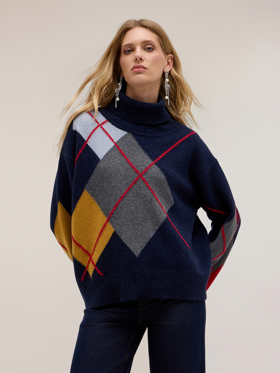 Wool-blend turtleneck with argyle pattern