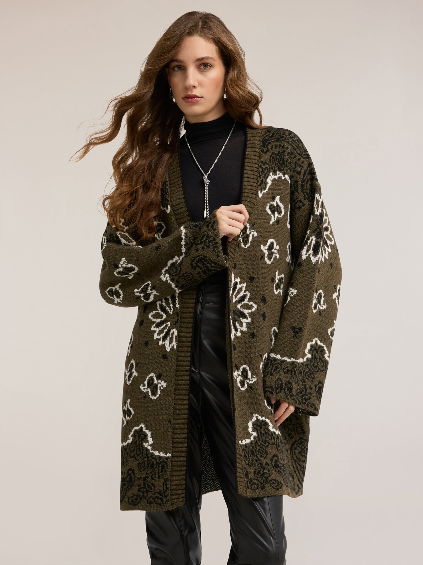 Cardigan over in maglia jacquard image number 2