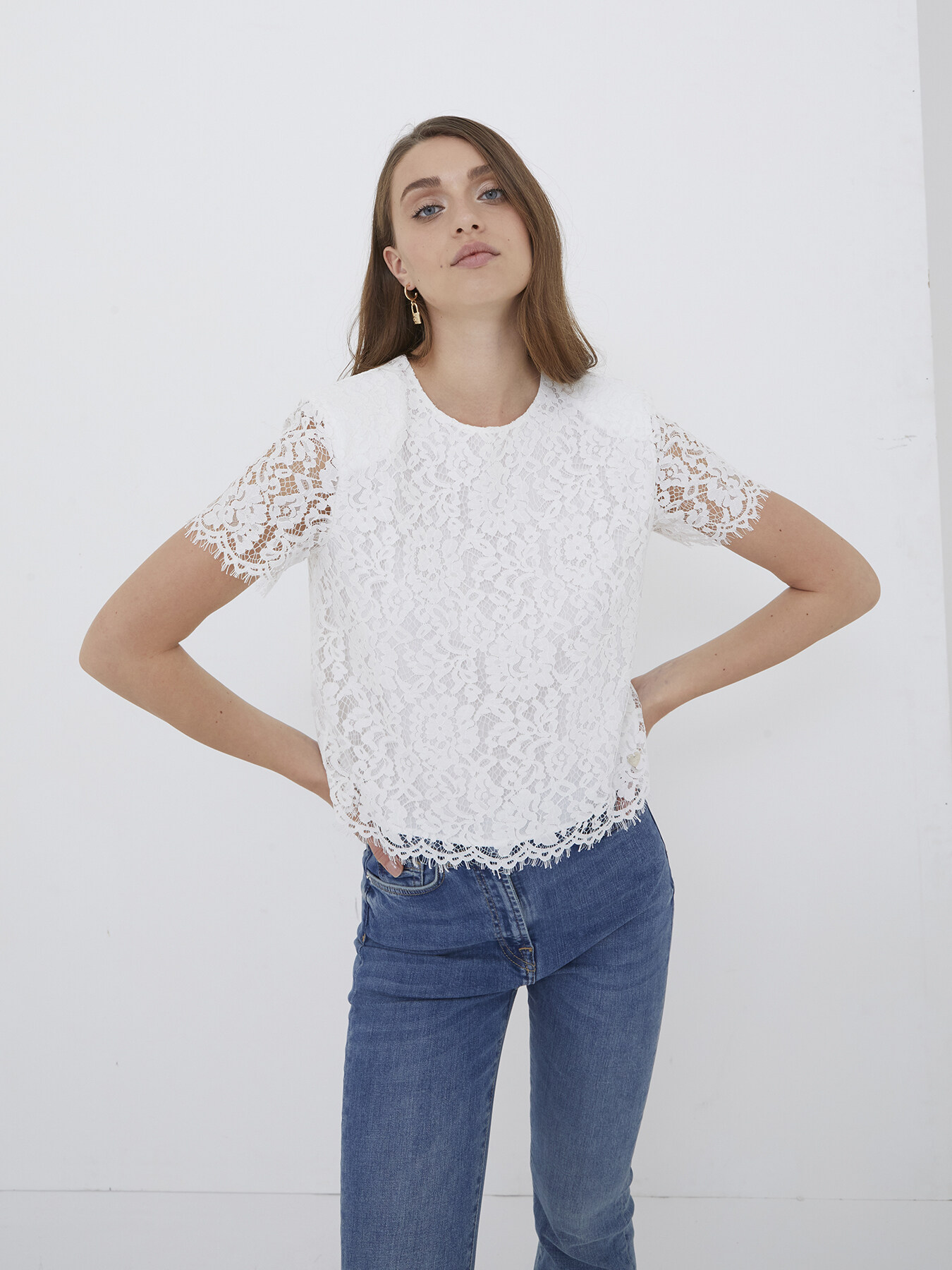 Blusa in pizzo image number 0