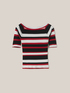 T-shirt scollo a barca in maglia a righe image number 3