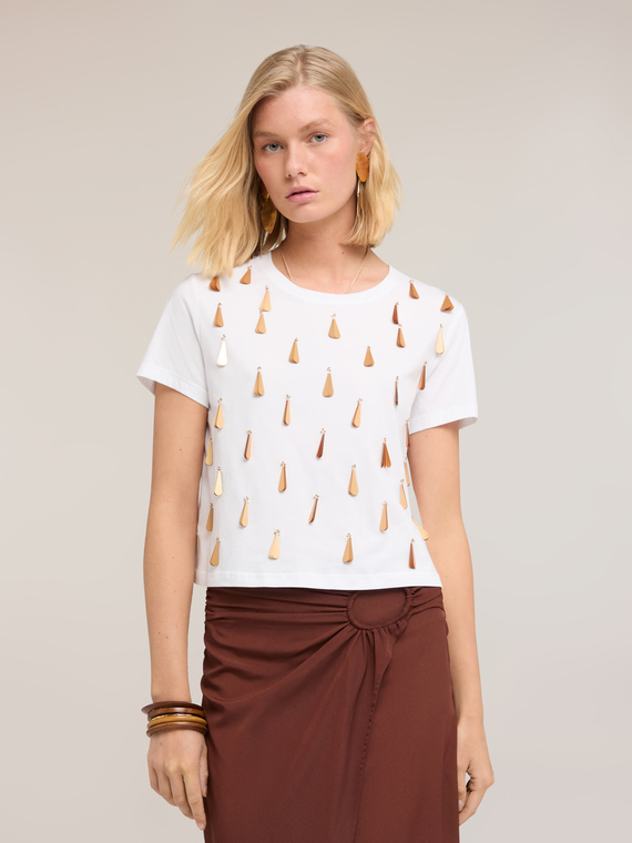 T-shirt with sequin embroidery