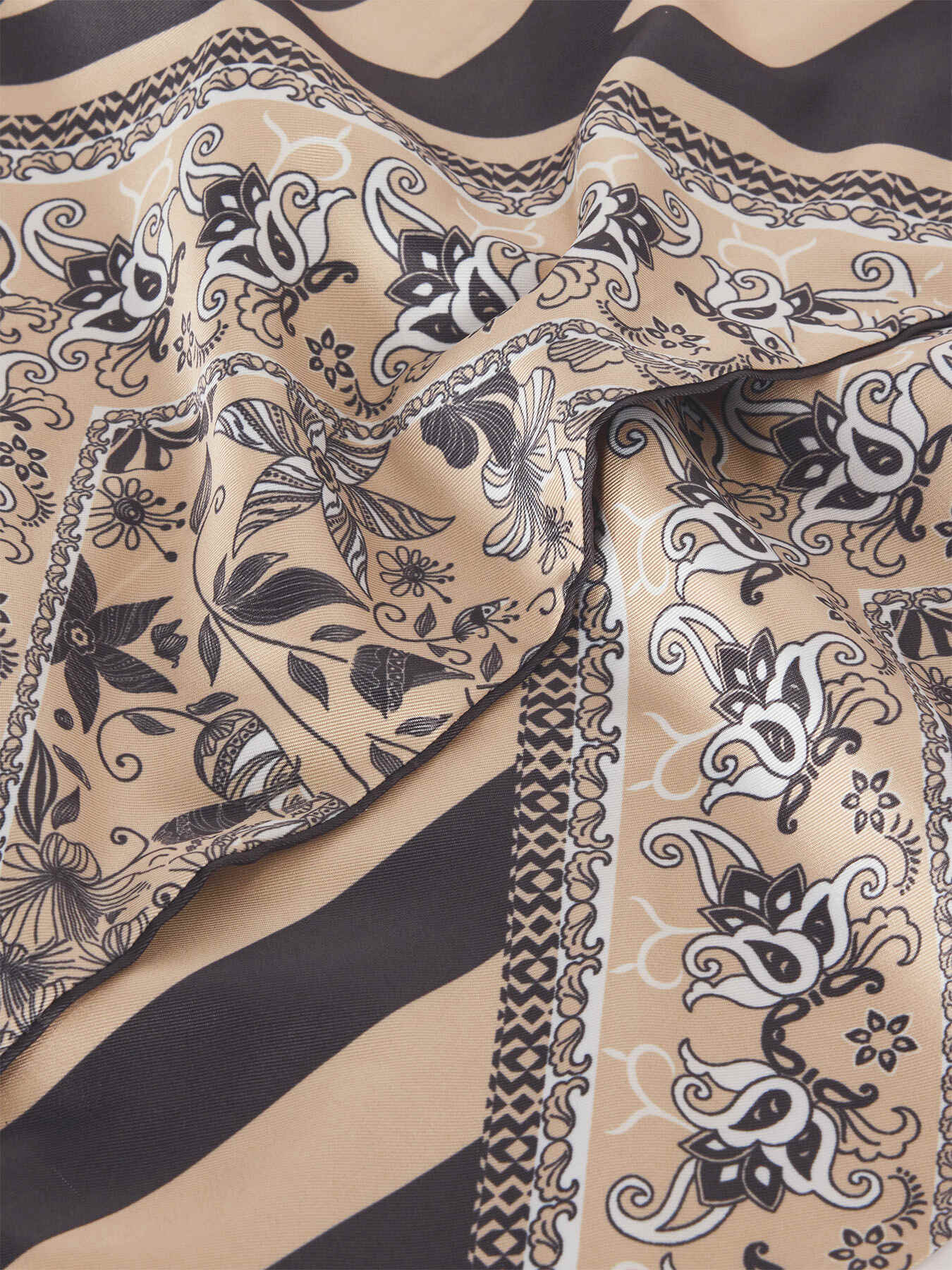 Langer Schal mit Fransen image number 2