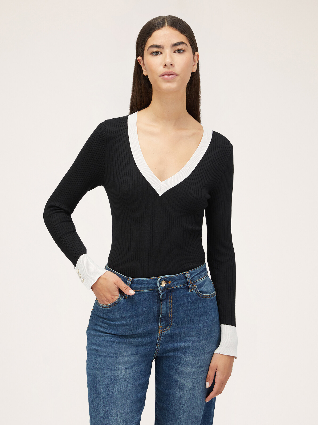 Pull bicolore &agrave; c&ocirc;tes image number 0