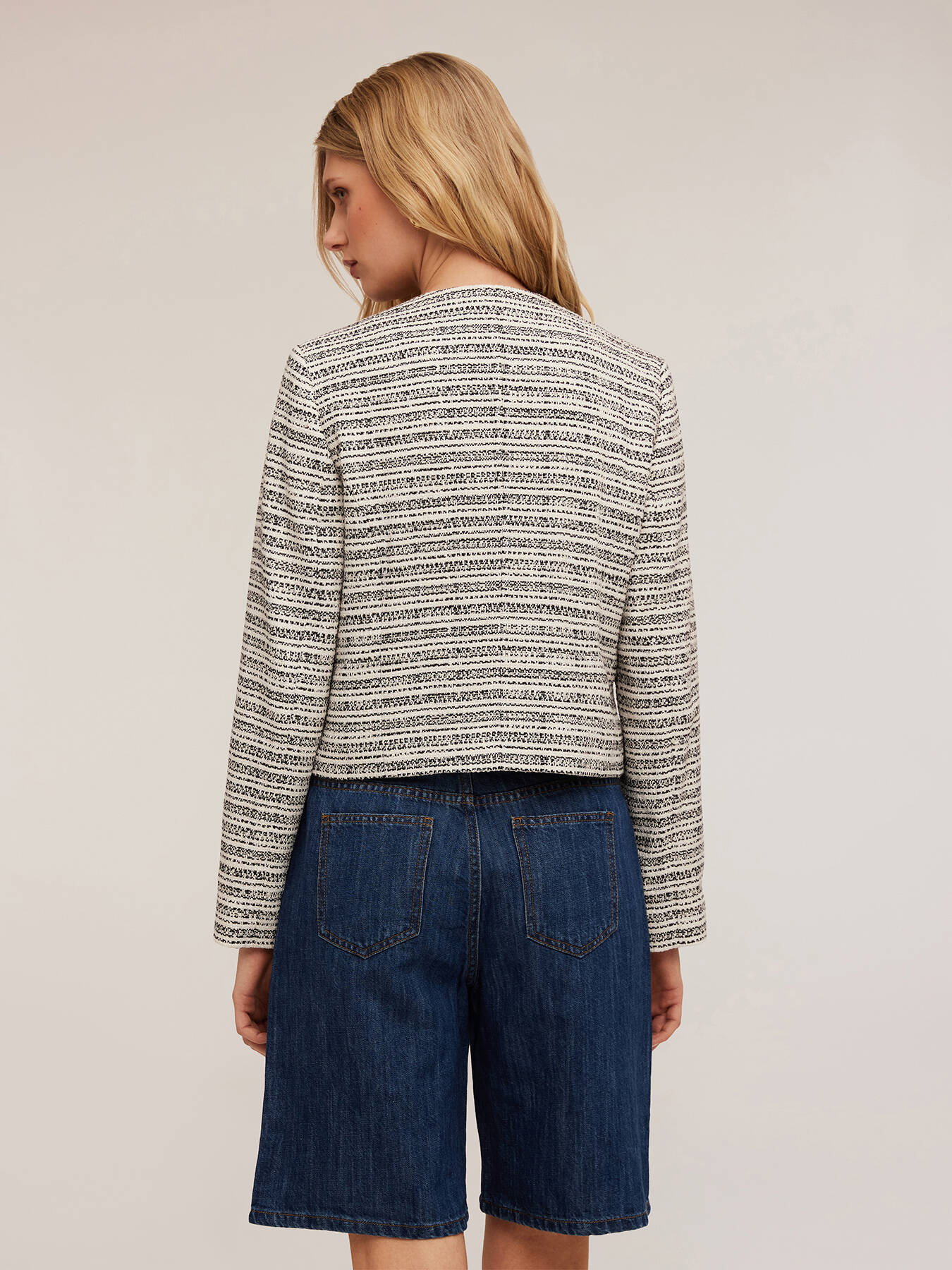 Tweed jacket with pockets image number 1