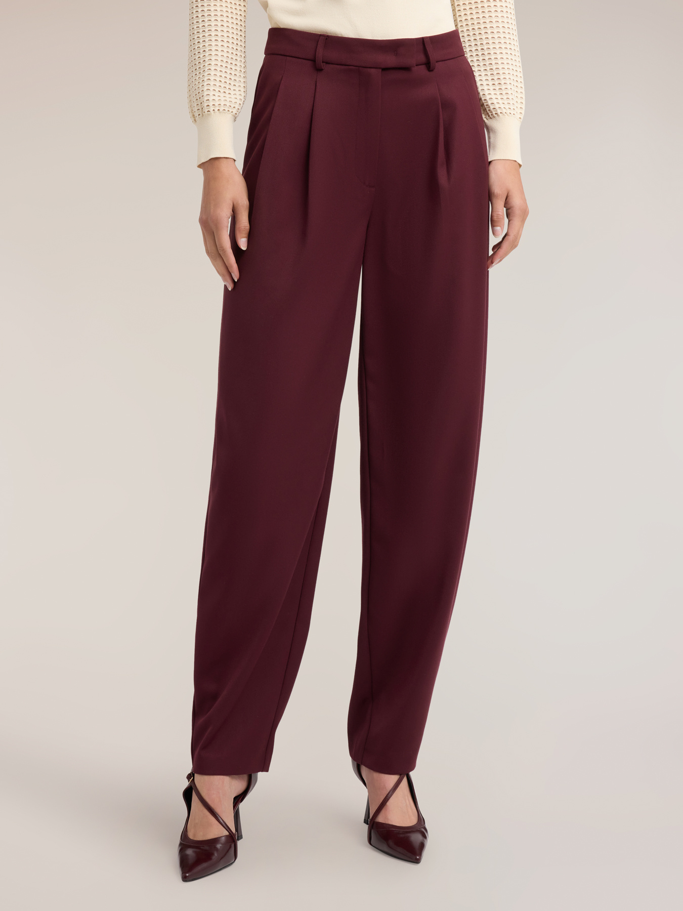 Viscose barrel pants image number 2