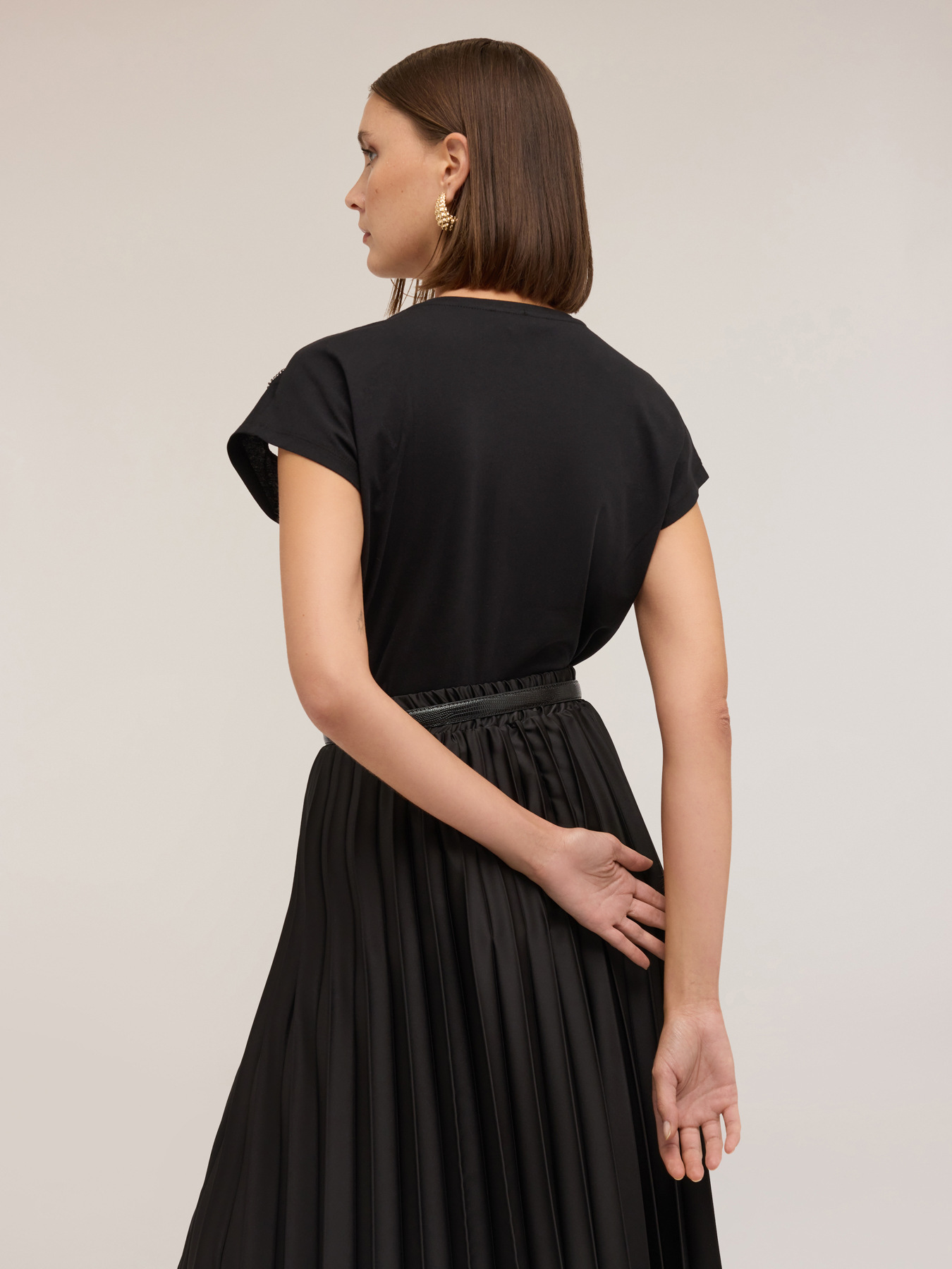 T-shirt avec découpe florale image number 1