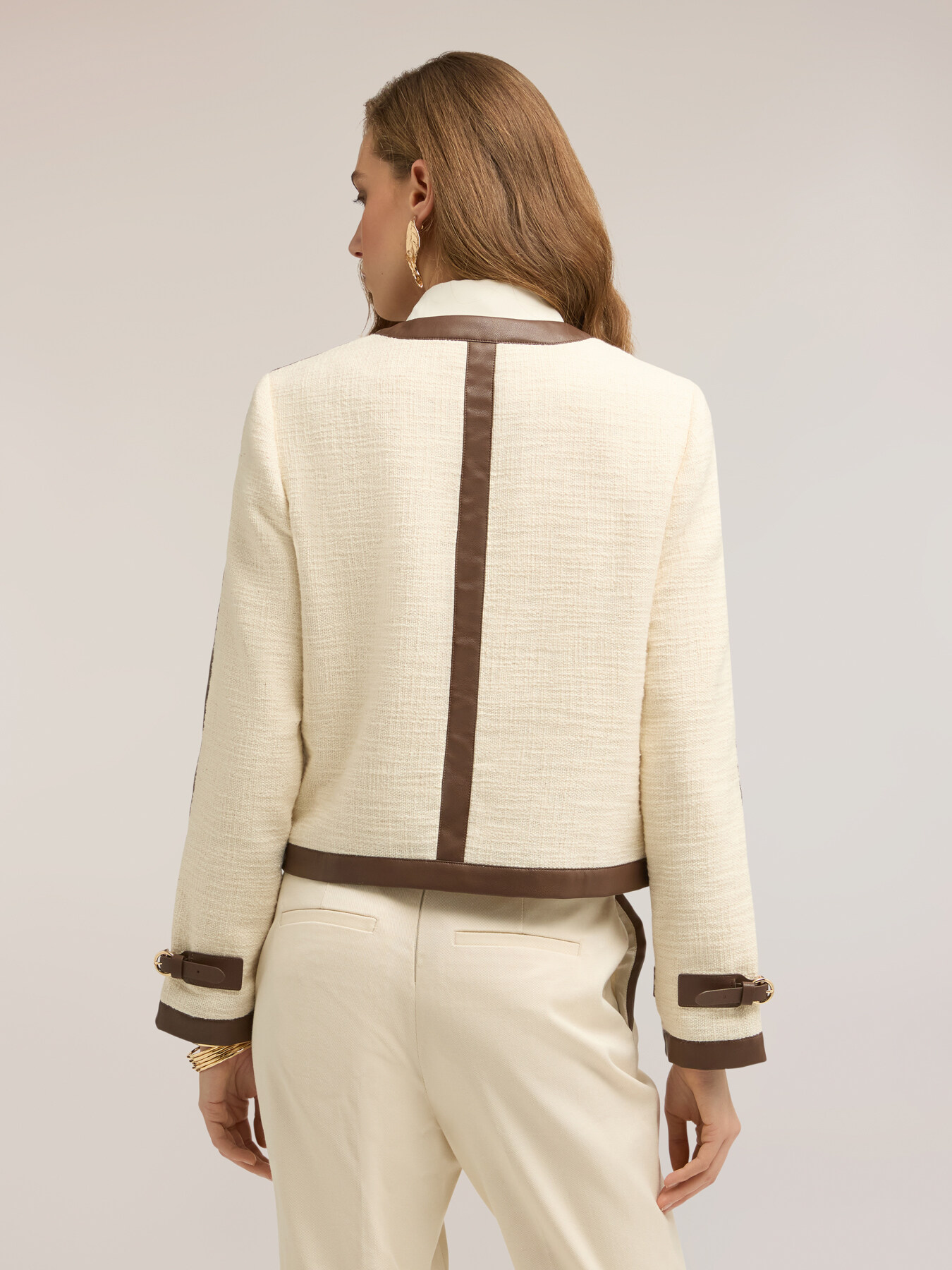 Veste en boucl&eacute; avec finitions contrast&eacute;es image number 1