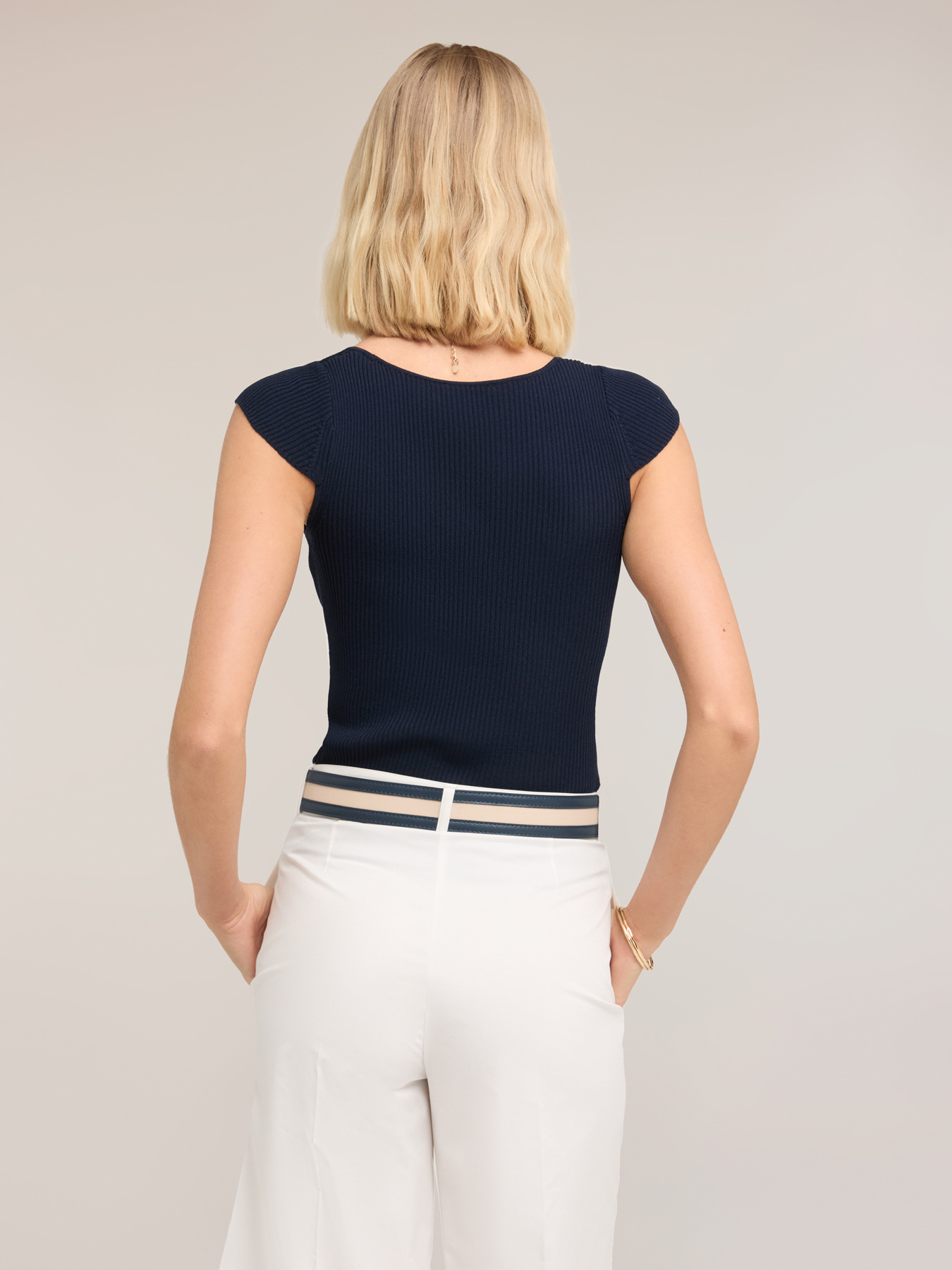 Ribbed knit in viscose blend image number 1