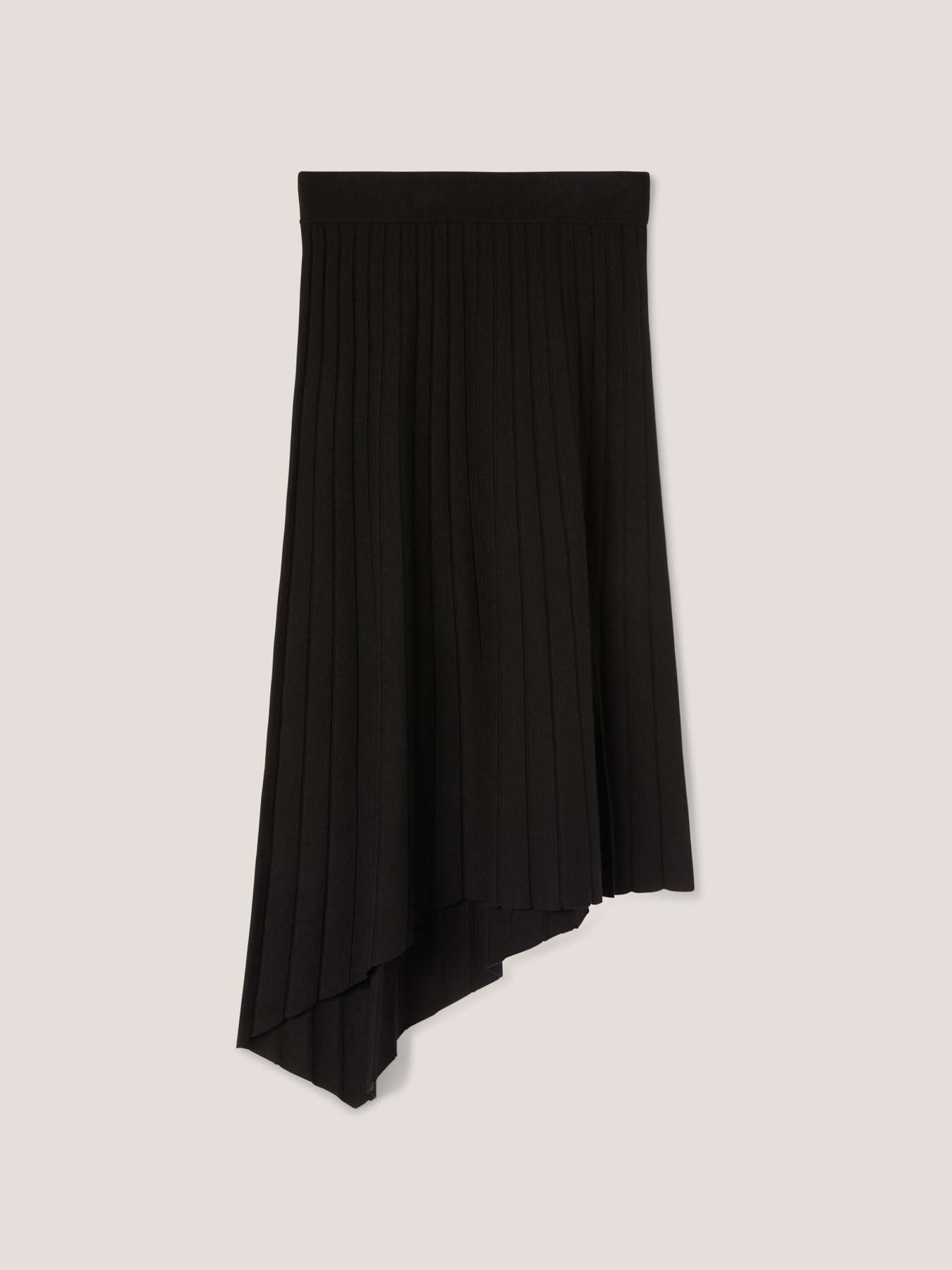 Jupe asym&eacute;trique en tricot &agrave; c&ocirc;tes image number 4